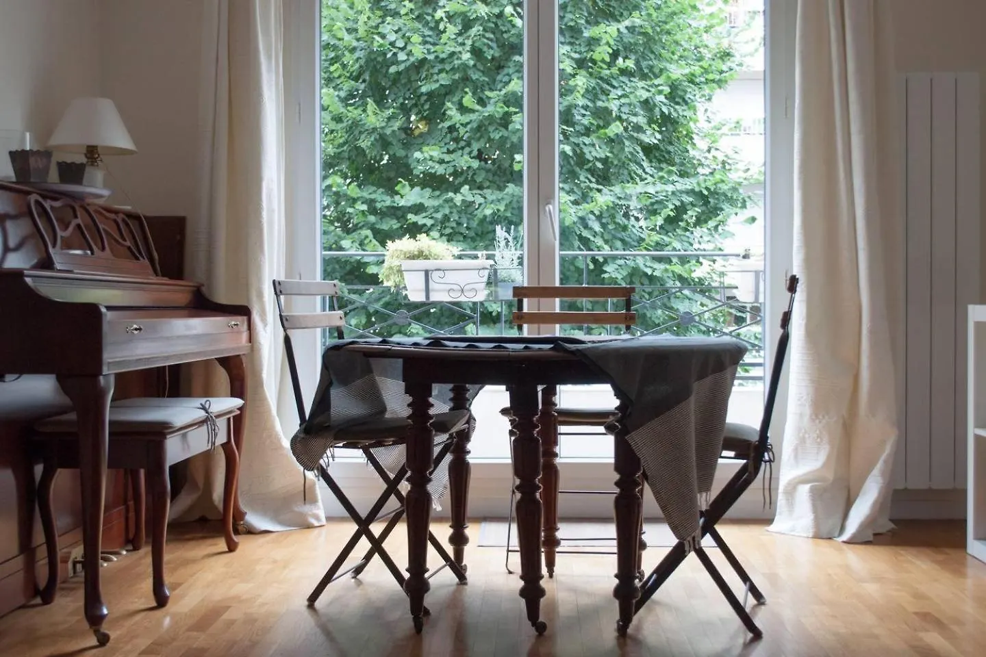 Guestready - Aconchegante E Luminoso Apto Em Paris contacts